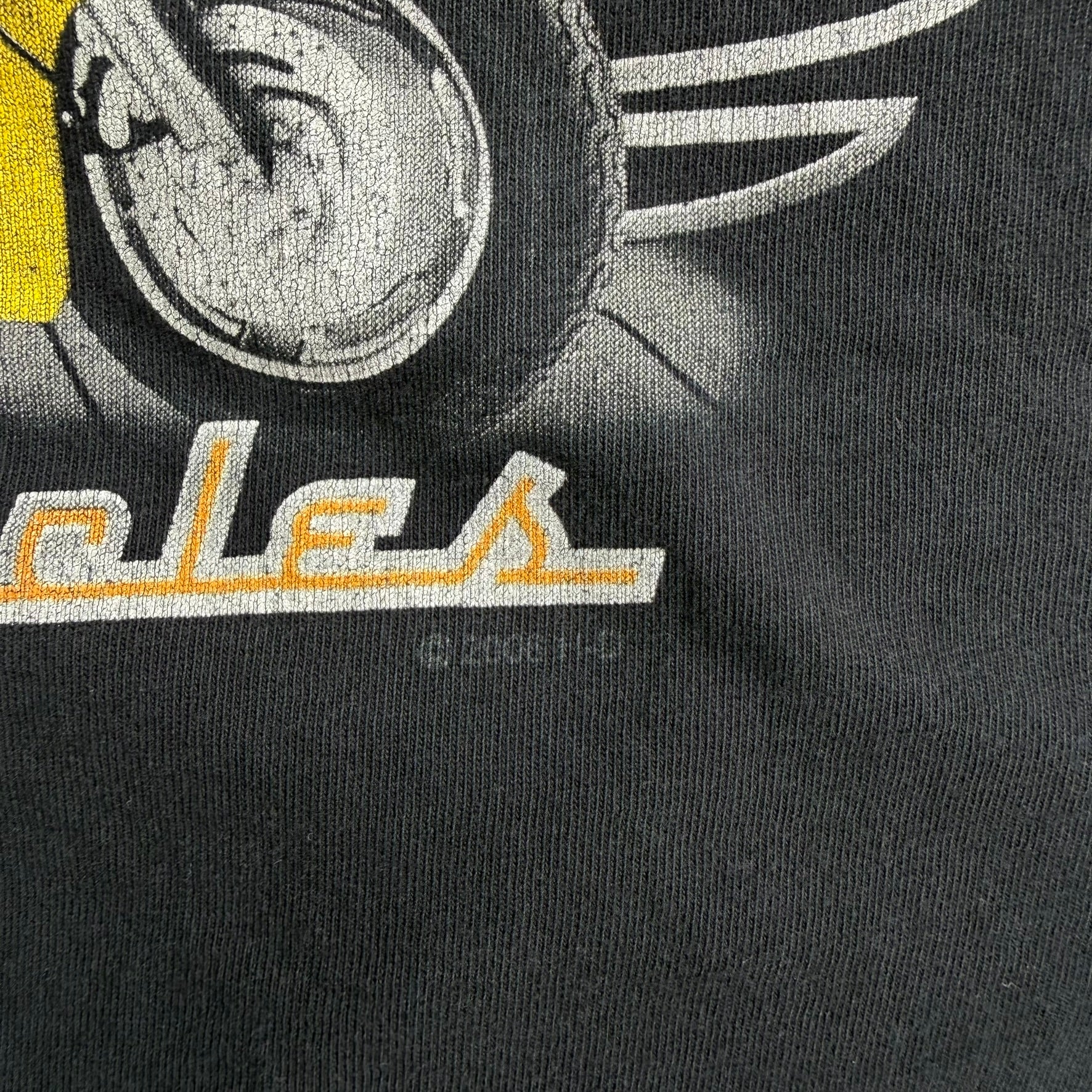 J- Vintage '06 Harley Davidson Port Moody BC Canada Graphic Tee - L