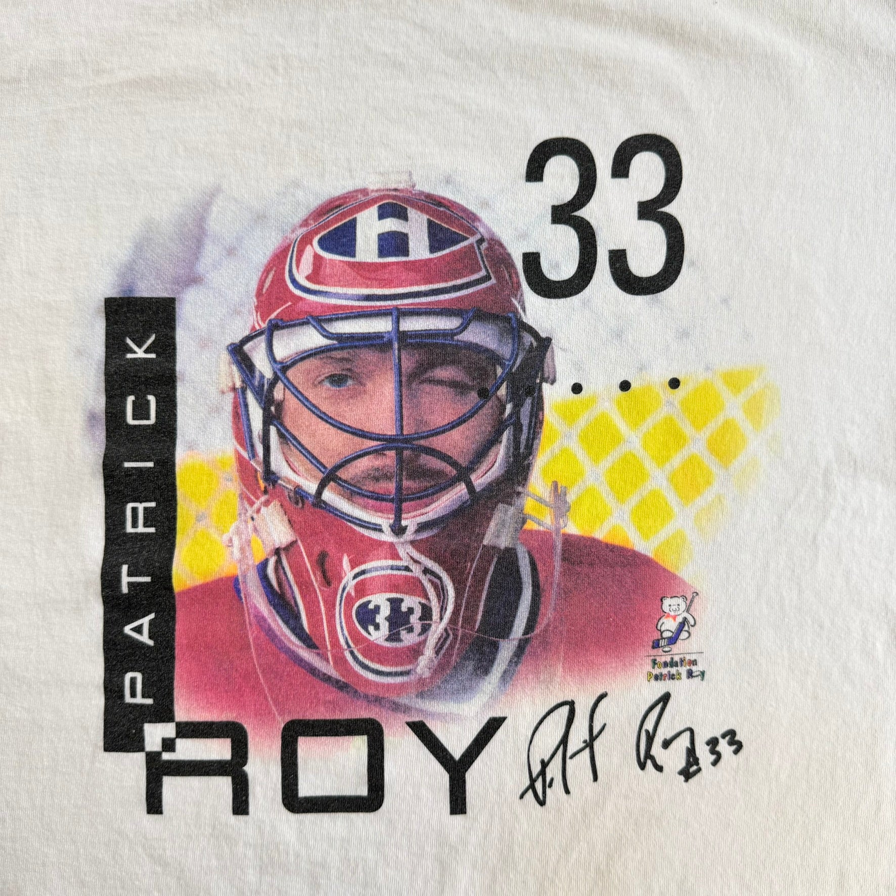 J- Vintage Patrick Roy Picture Patrick Roy Foundation Graphic Tee - XL