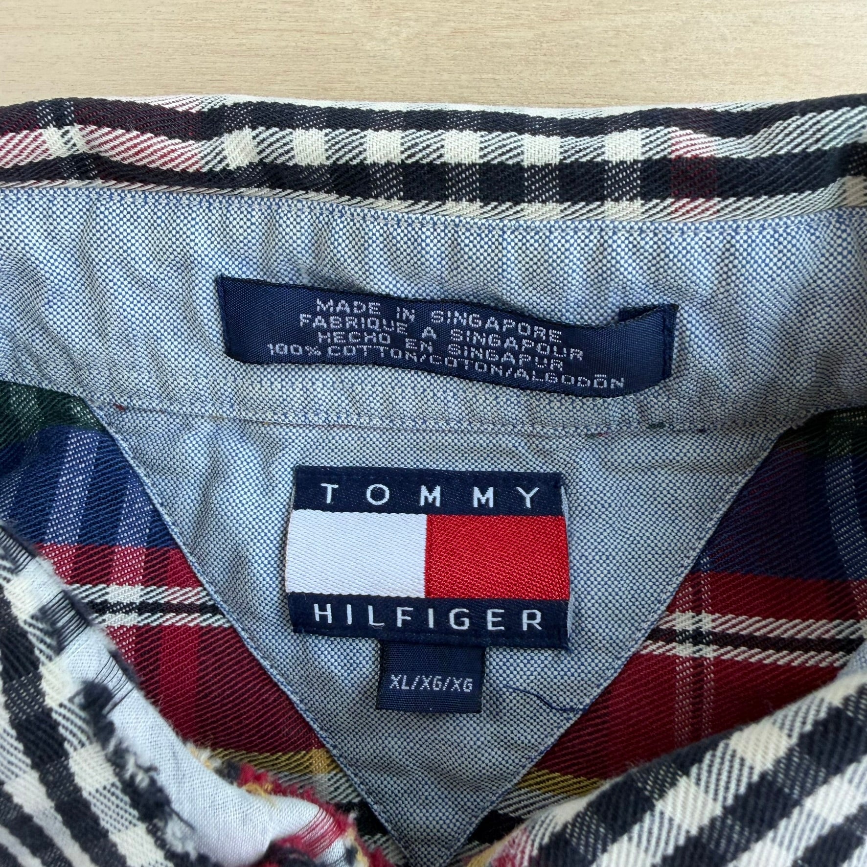 J- Vintage Tommy Hilfiger Embroidered Crest Plaid Pattern Button Down Shirt - XL
