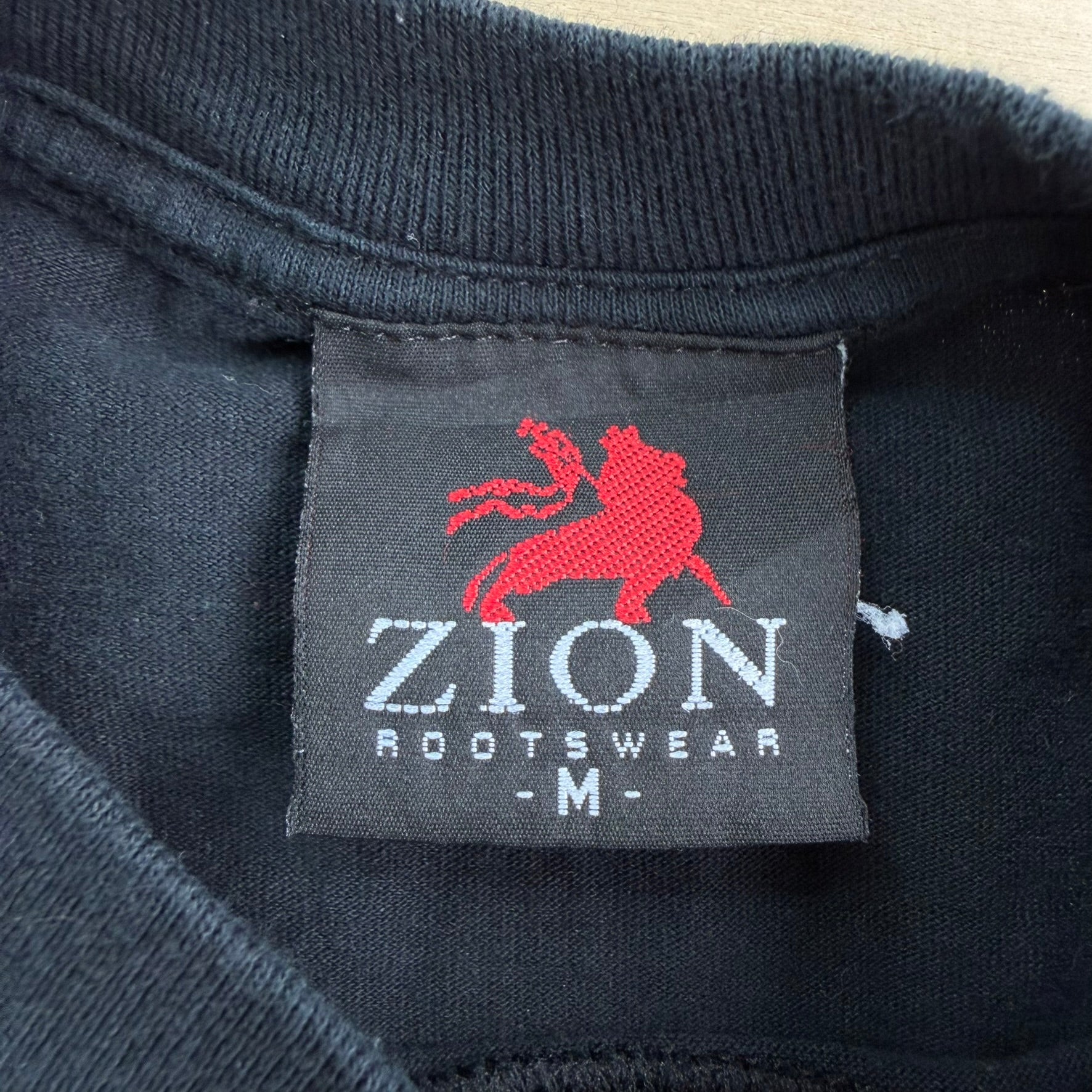 J- Vintage '04 Zion Bob Marley Burnin Picture Long Sleeve Tee - M