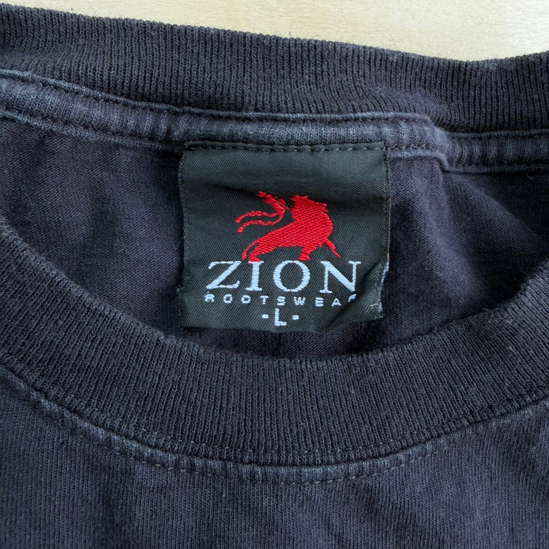 J- Vintage '07 Zion Bob Marley & Lion Graphic Tee - L