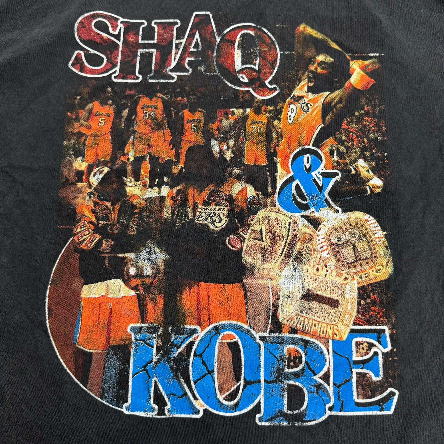 J- Vintage Los Angeles Lakers Shaq & Kobe Championship Oversized Tee - L (fits XL)