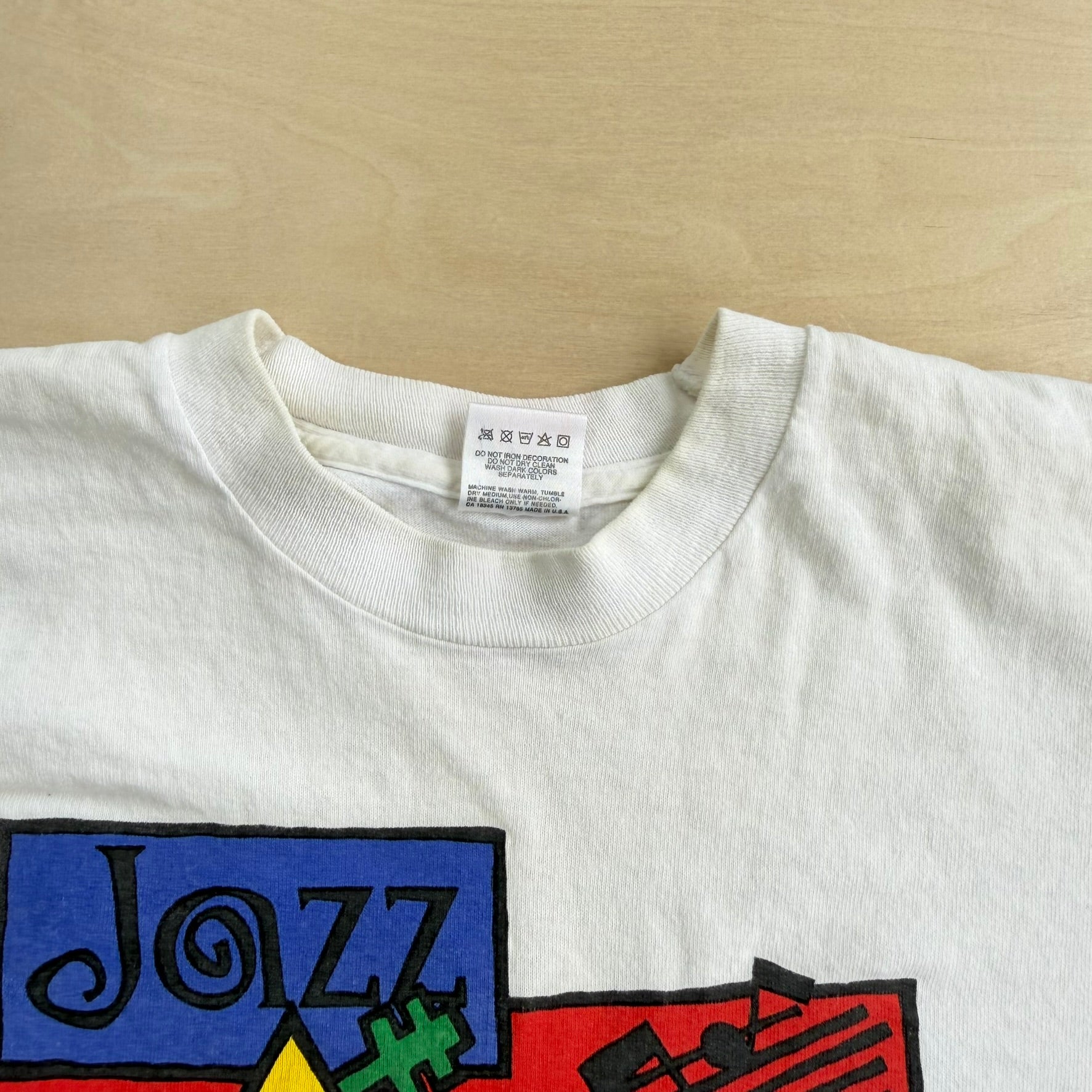J- Vintage '93 Chicago Jazz & Blues Graphic Made In USA Single Stitch Tee - L