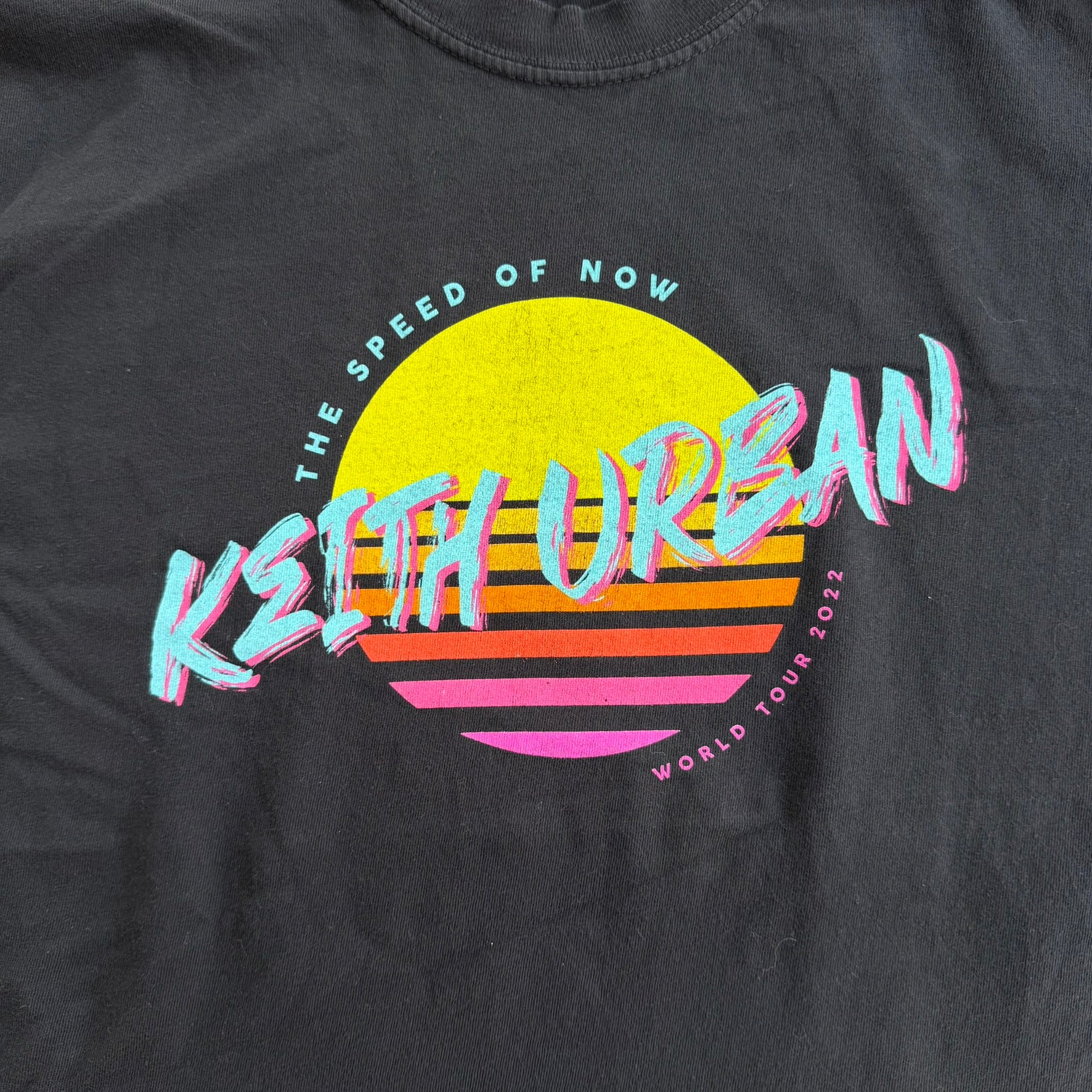 J- '22 Keith Urban The Speed Of Now Tour Graphic Tee - L