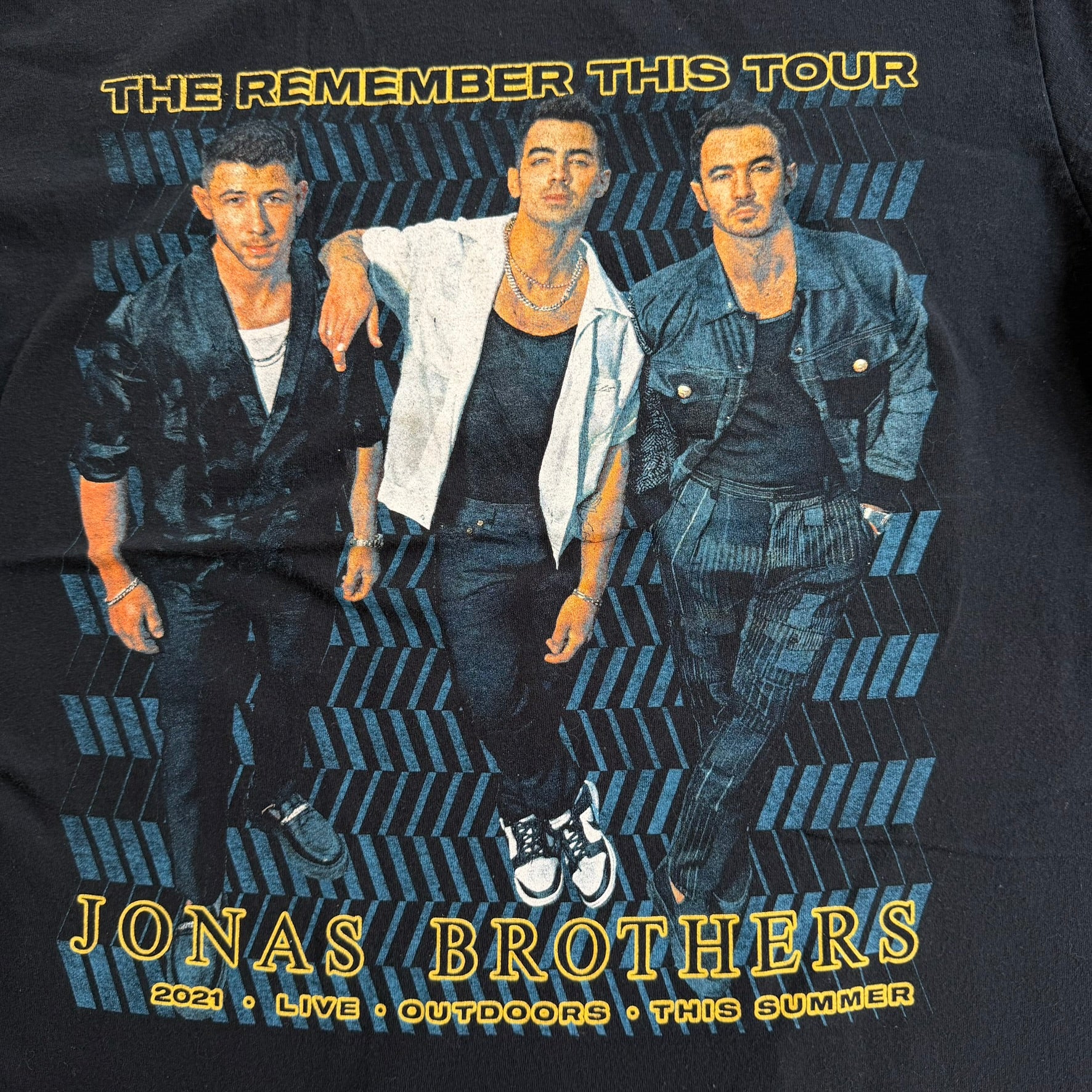 J- '21 Jonas Brother The Remember This Tour Picture Tee - L