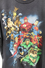 Load image into Gallery viewer, X - Vintage D.C Comics Justice League Graphic Tee
