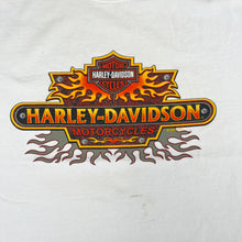 Load image into Gallery viewer, F- Vintage &#39;01 Harley Davidson Flames Graphic &amp; Logo Tee
