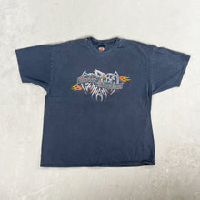 Load image into Gallery viewer, F- Vintage &#39;00 Harley Davidson Dallas Texas Graphic Tee

