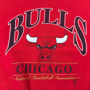 J- Vintage Chicago Bulls NBA Text & Graphic Lee Made In USA Crewneck - M
