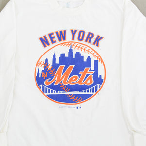 D- Vintage 1988 New York Mets MLB Long Sleeve Tee