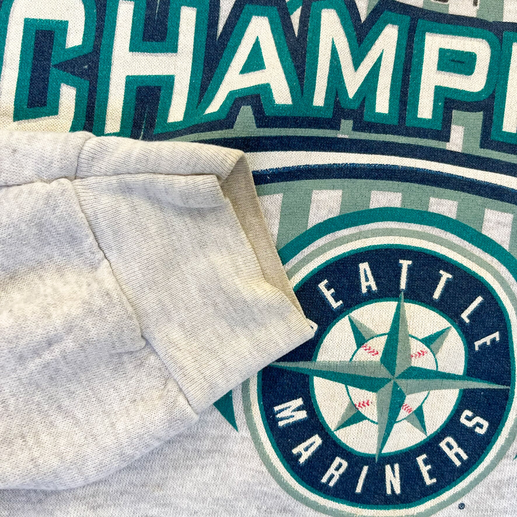 F- Vintage '01 Seattle Mariners ALW Champions MLB Crewneck