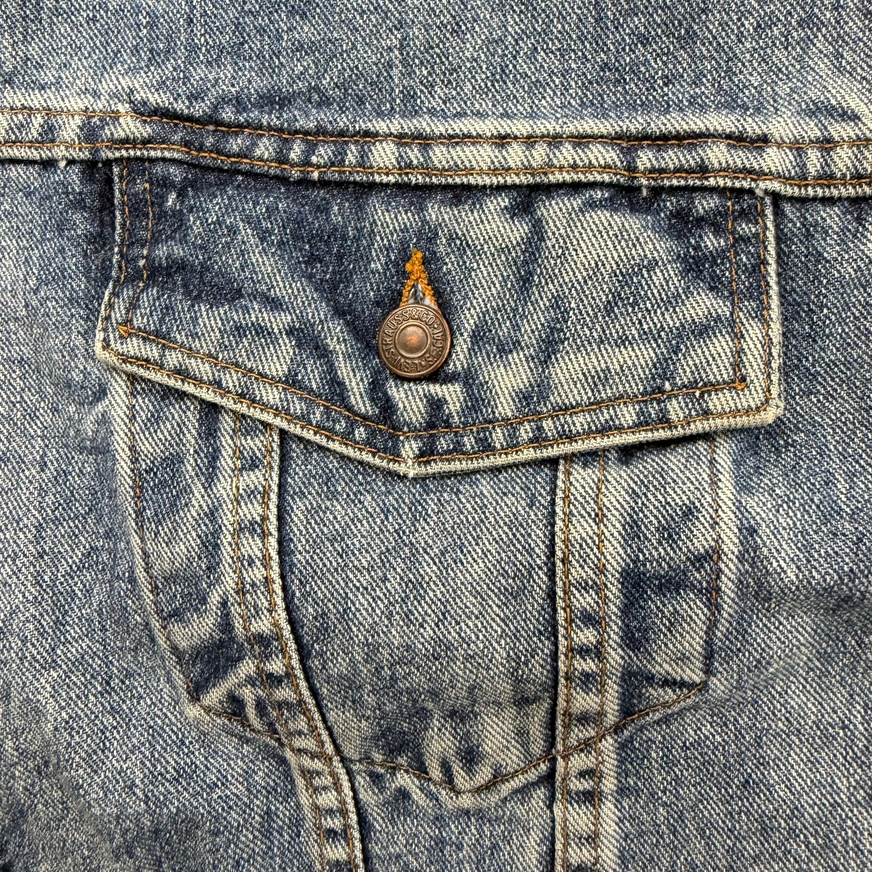 J- Vintage Levi's Type III Made In USA Denim Jacket - XL