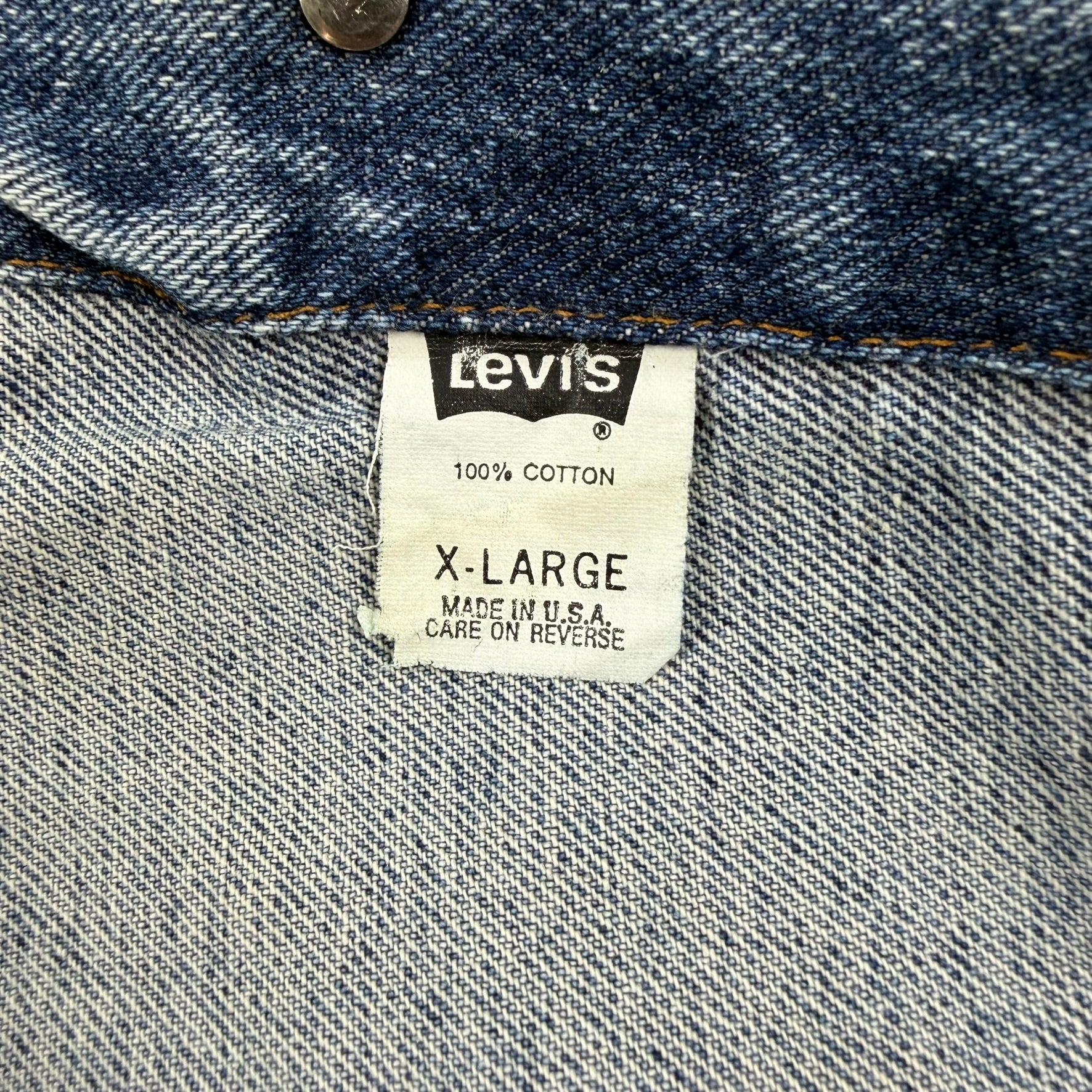 J- Vintage Levi's Type III Made In USA Denim Jacket - XL