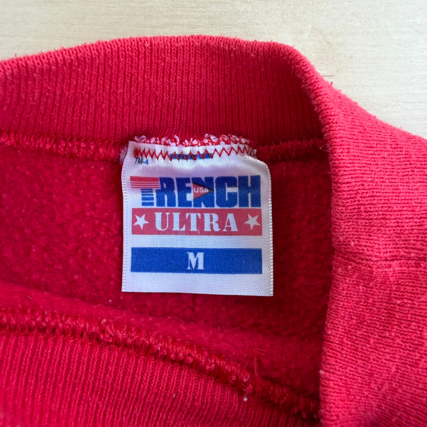 J- Vintage 90s Kansas City Chiefs NFL Trench Graphic Made In USA Crewneck - M