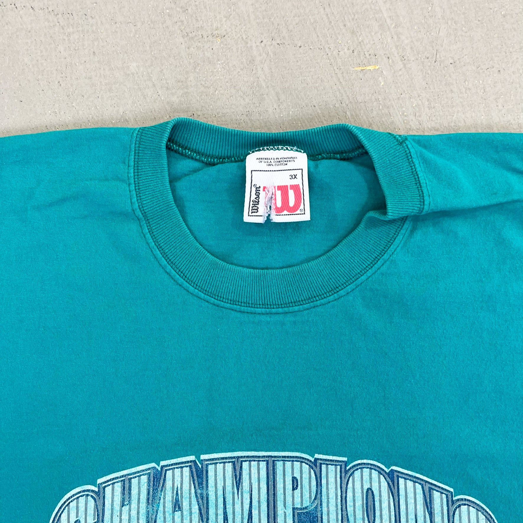 F- Vintage '99 New York Yankees MLB World Series Champ Tee