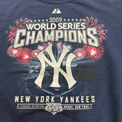 J- Vintage '09 New York Yankees MLB World Series Champions Graphic Crewneck - L