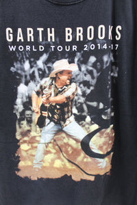 X - Garth Brooks 14/17 World Tour Picture Tee