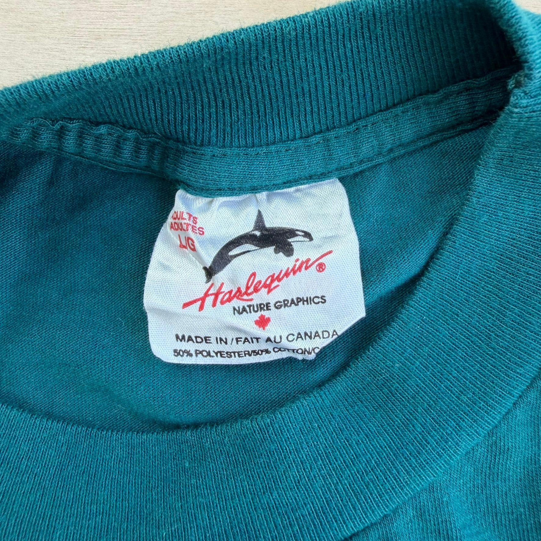 J- Vintage '94 Hay River North West Territory Wolves Graphic Single Stitch Tee - L