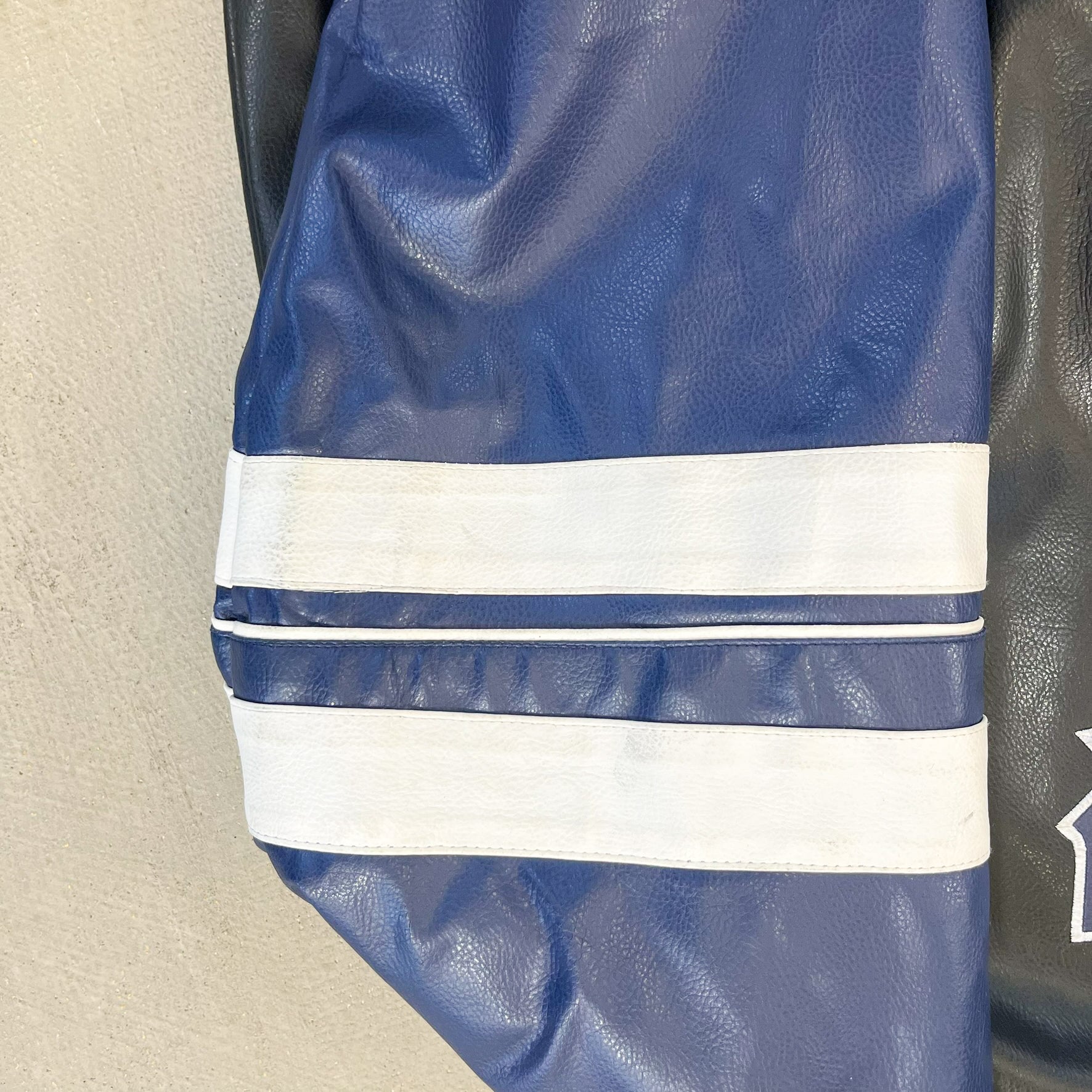 F- Vintage Toronto Maple Leafs NHL Leather Jacket