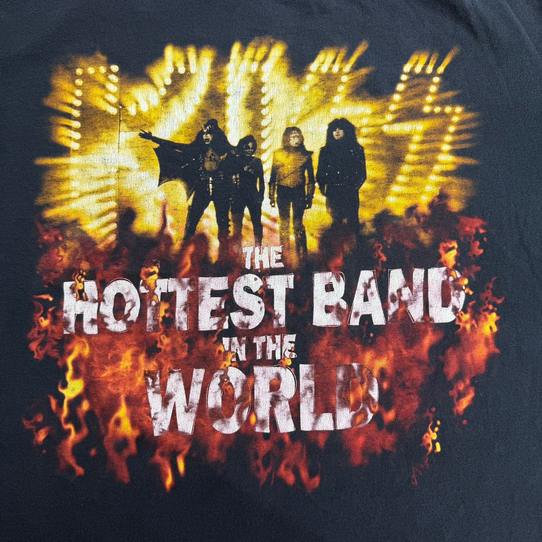 J- Vintage KISS Hottest Band In The World Limited Collector Series Graphic Made In USA Tee - XL