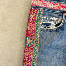 Load image into Gallery viewer, F- HOM Levi&#39;s 501 Hand Beaded Reworked Custom Jeans
