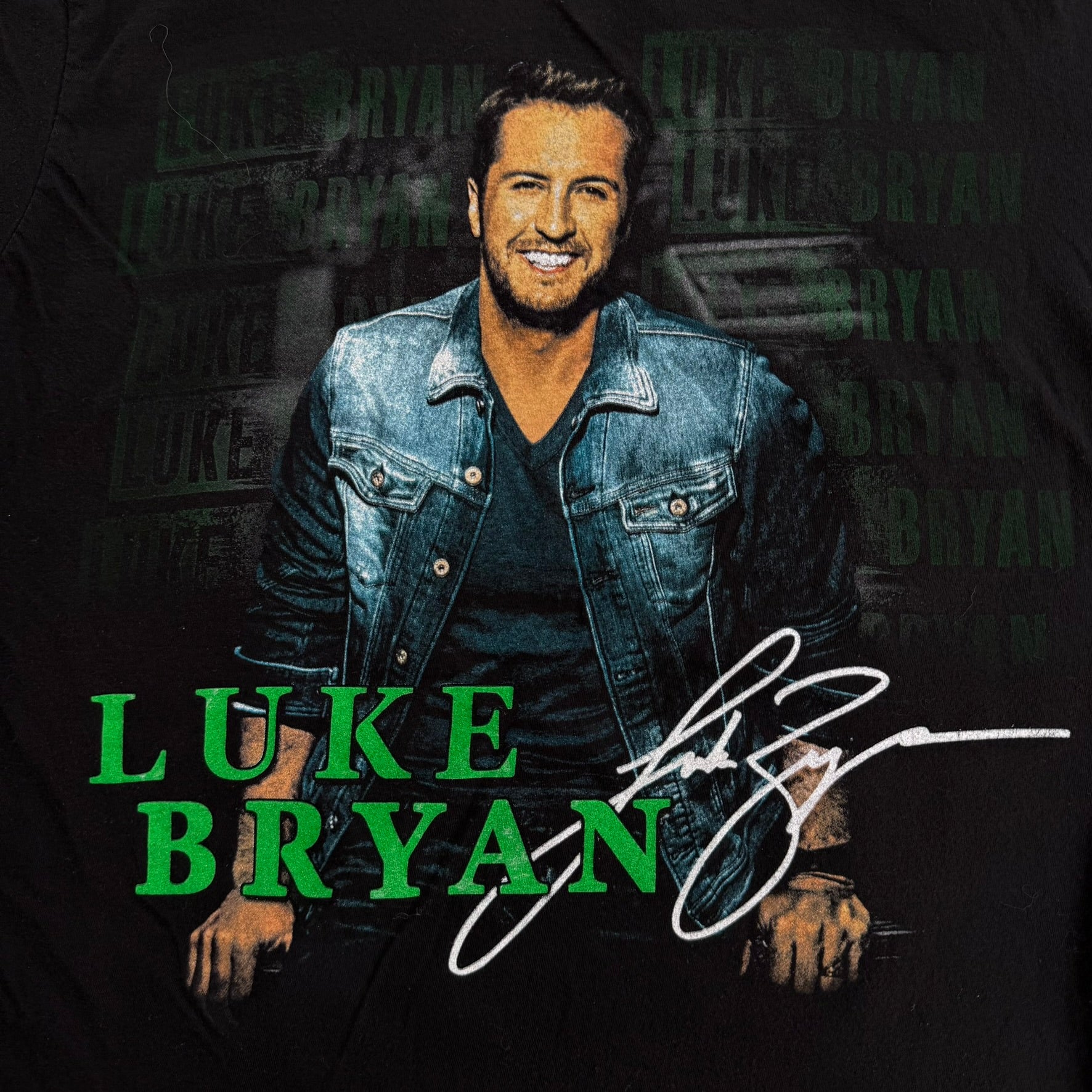 J- '15 Luke Bryan Kick The Dust Up Tour Picture Tee - L