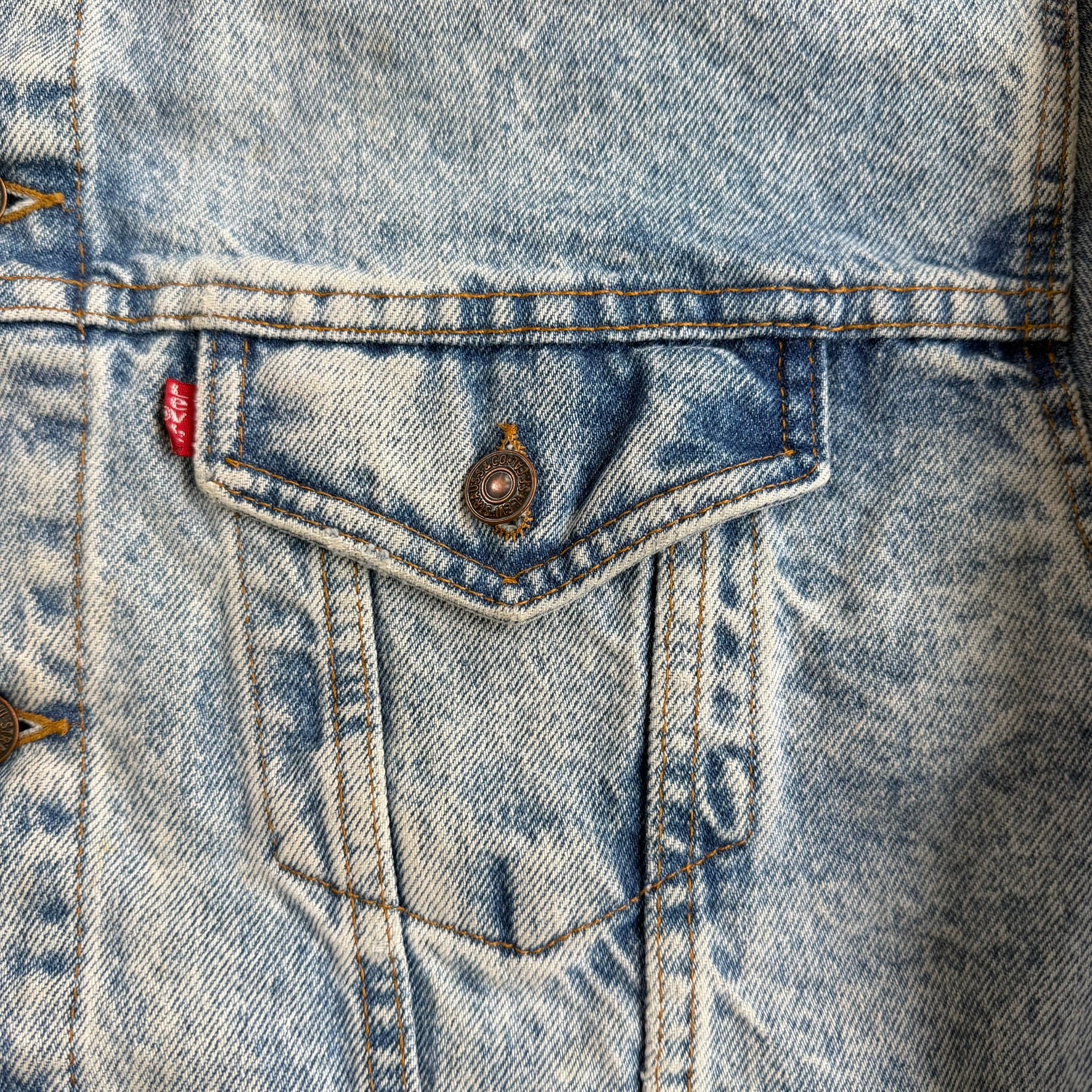 J- Vintage 90s Levi’s 70508  Acid Wash Made In USA Denim Trucker Jacket - XL