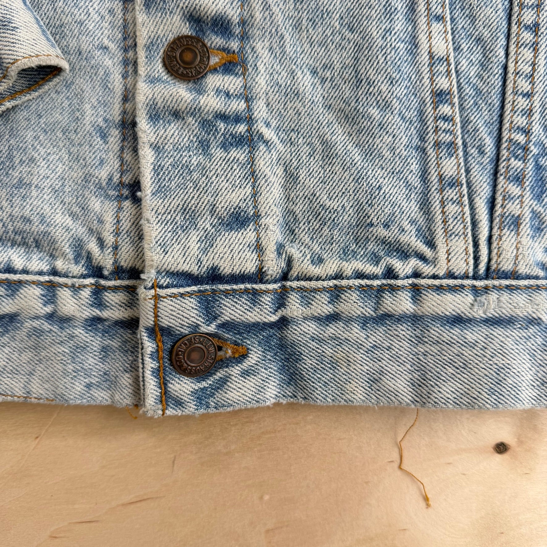 J- Vintage 90s Levi’s 70508  Acid Wash Made In USA Denim Trucker Jacket - XL
