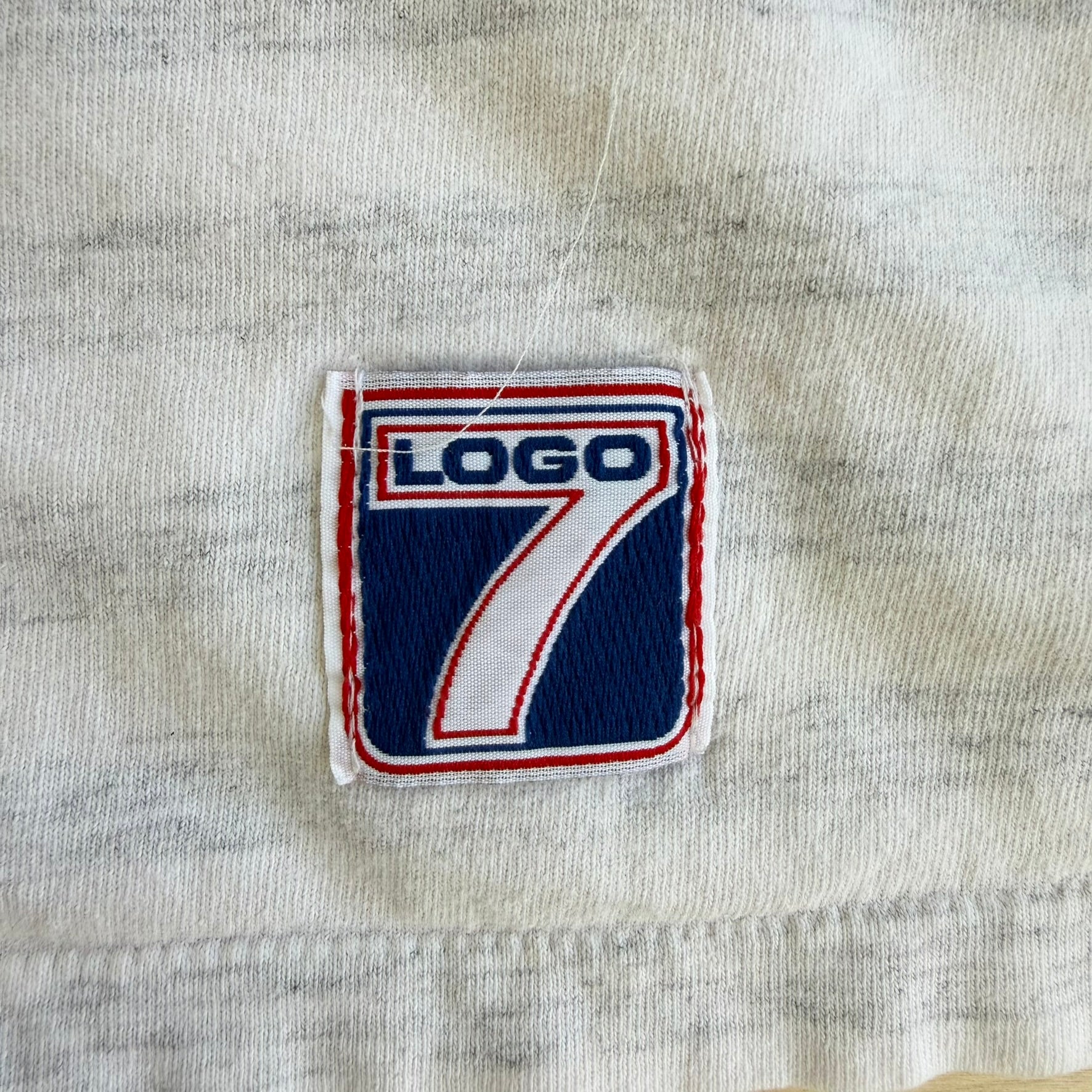 J- Vintage '90 Seattle Seahawks NFL Logo 7 Graphic Made In USA Single Stitch Tee - L