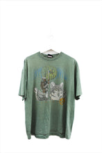 Load image into Gallery viewer, X - Vintage Single Stitch Alaska Wolf &amp; Man Graphic Tee
