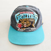F- Vintage 1994 Vancouver Grizzlies NBA Logo Athletic Logo & Text Snapback Hat