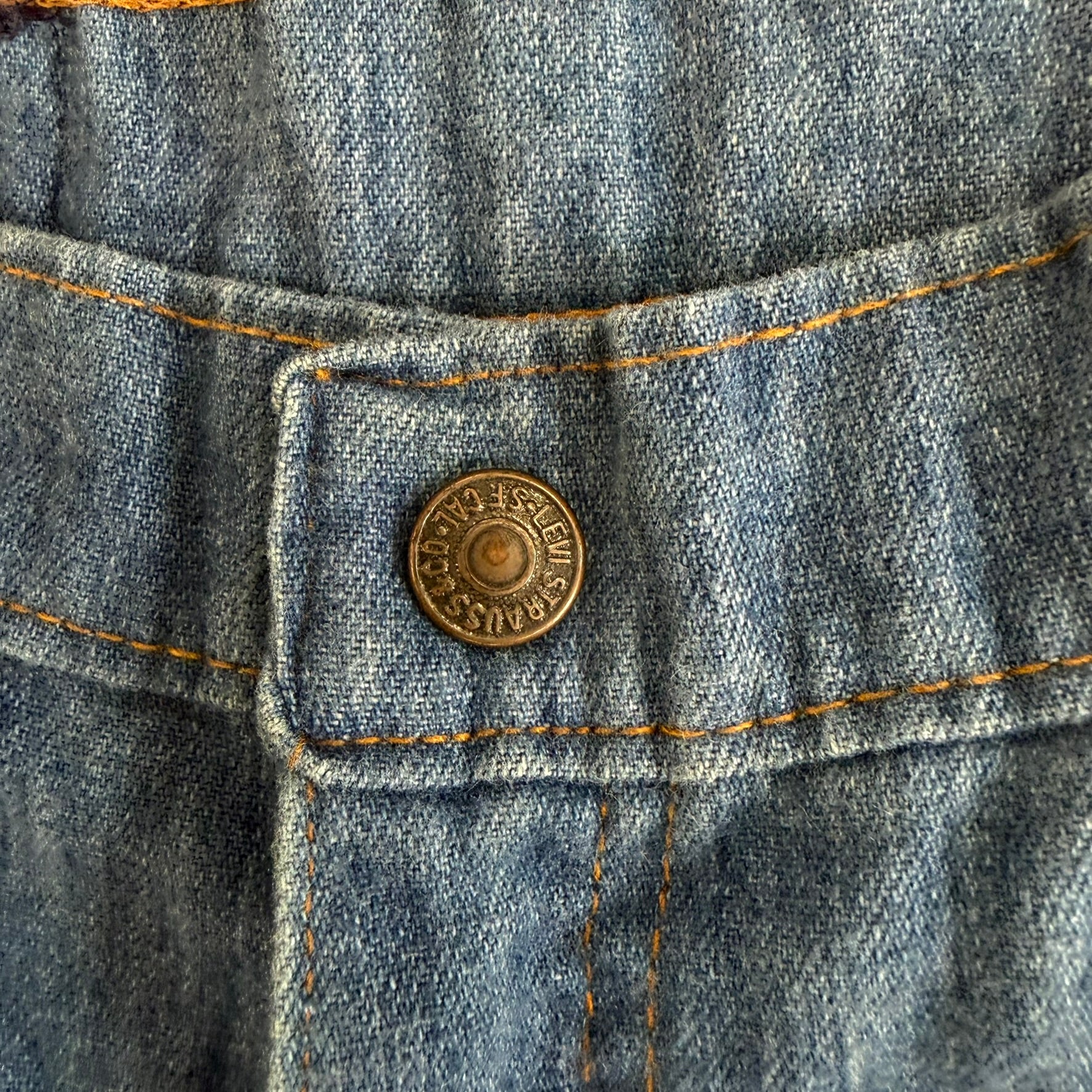 J- Vintage 70s/80s Levi’s Orange Tab Lightweight Denim Chambray Wide Leg Pants - 32x32