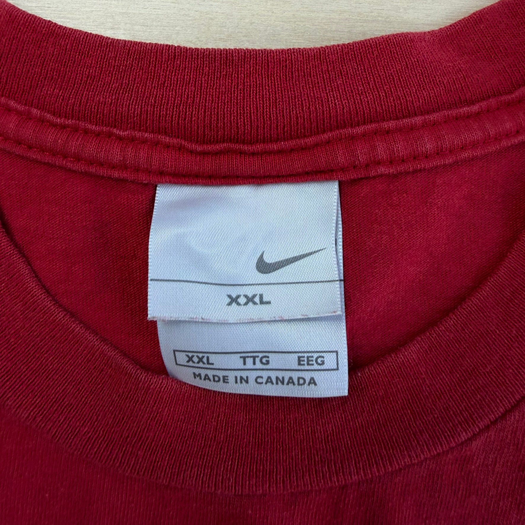 J- Vintage Nike Team Canada Basketball Graphic Tee - 2XL