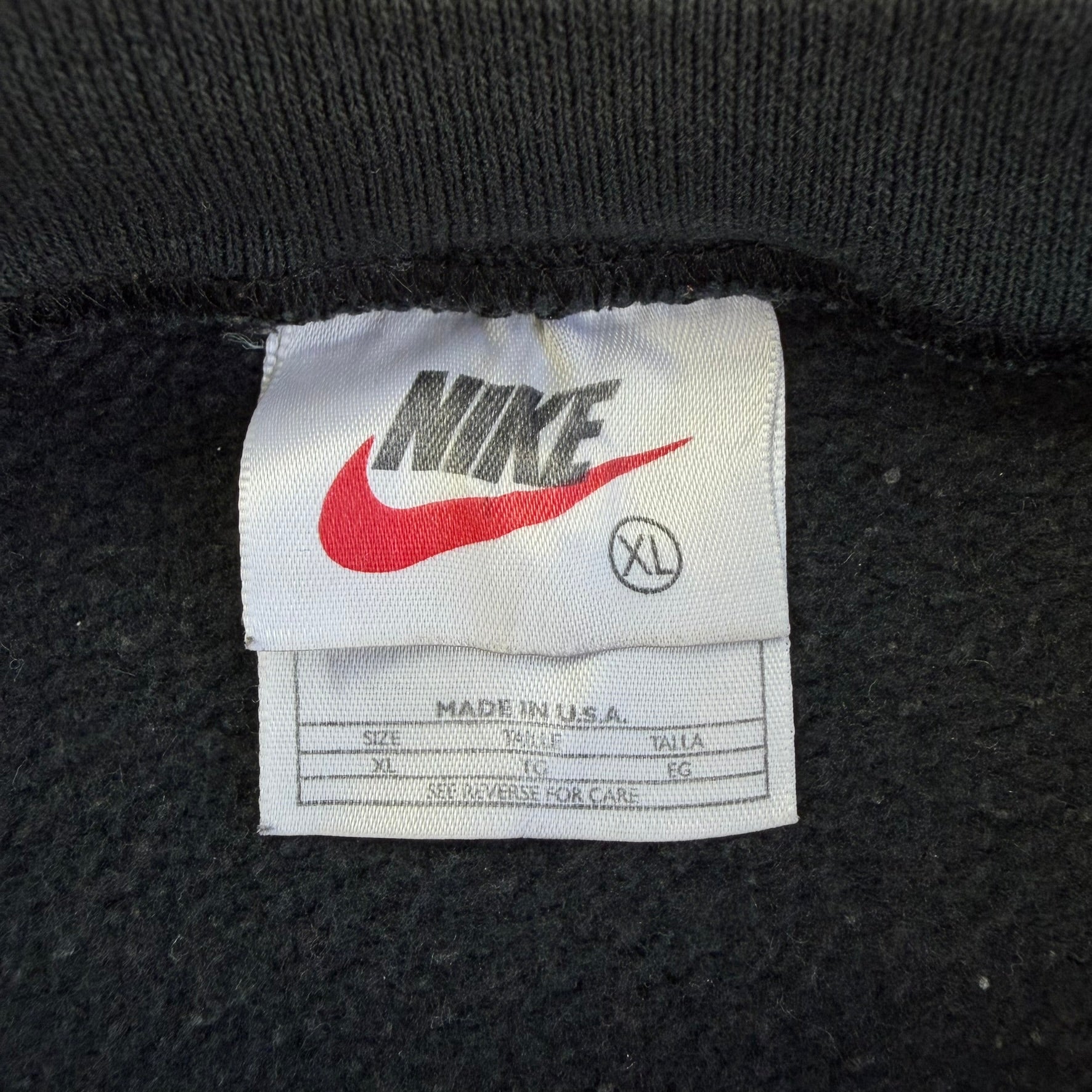 J- Vintage 90s Nike Embroidered Swoosh Made In USA Black Crewneck - XL