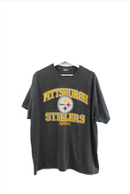 Load image into Gallery viewer, X - Vintage NFL Pittsburgh Steelers Logo Tee
