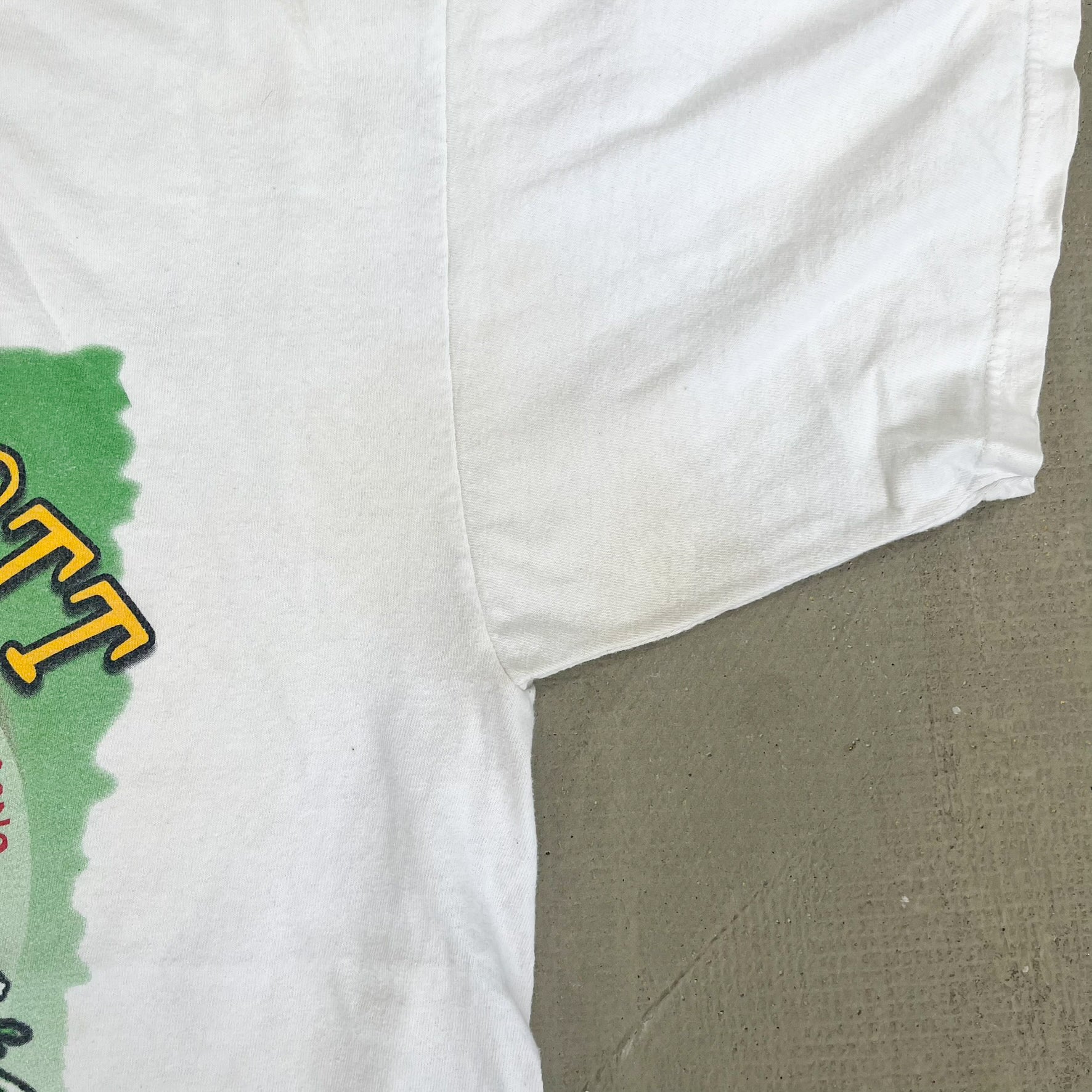 F- Vintage '04 Jimmy Buffett License To Chill Tour Tee
