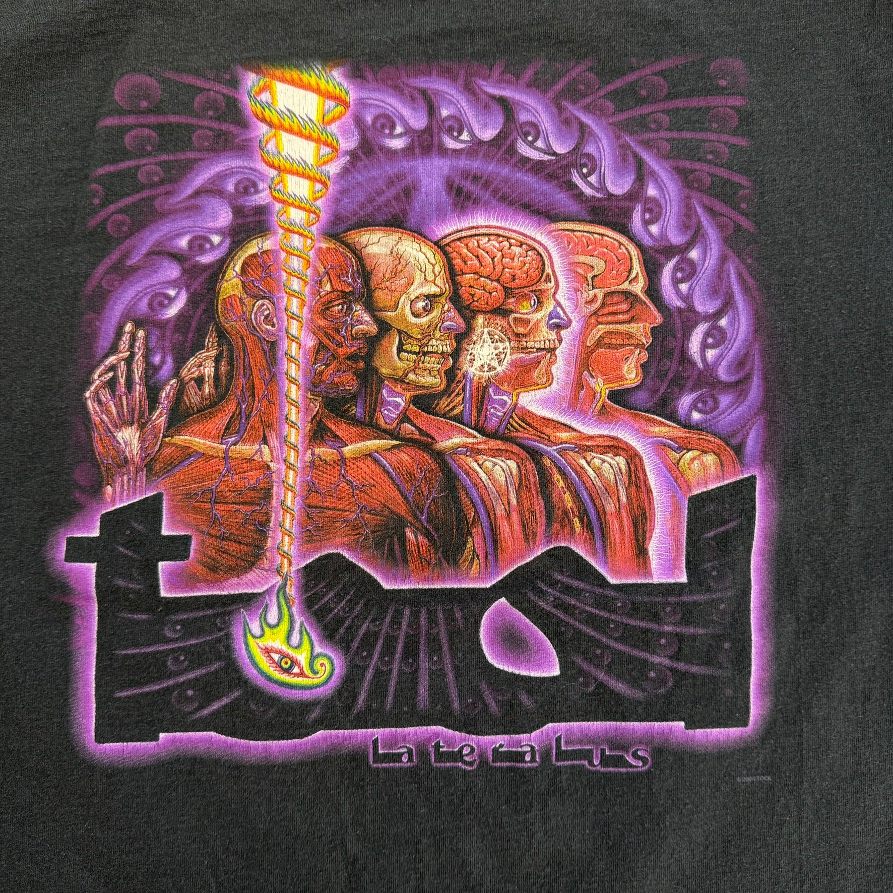 J- Vintage '04 TOOL Lateralus Graphic Red Anvil Tag Tee - L