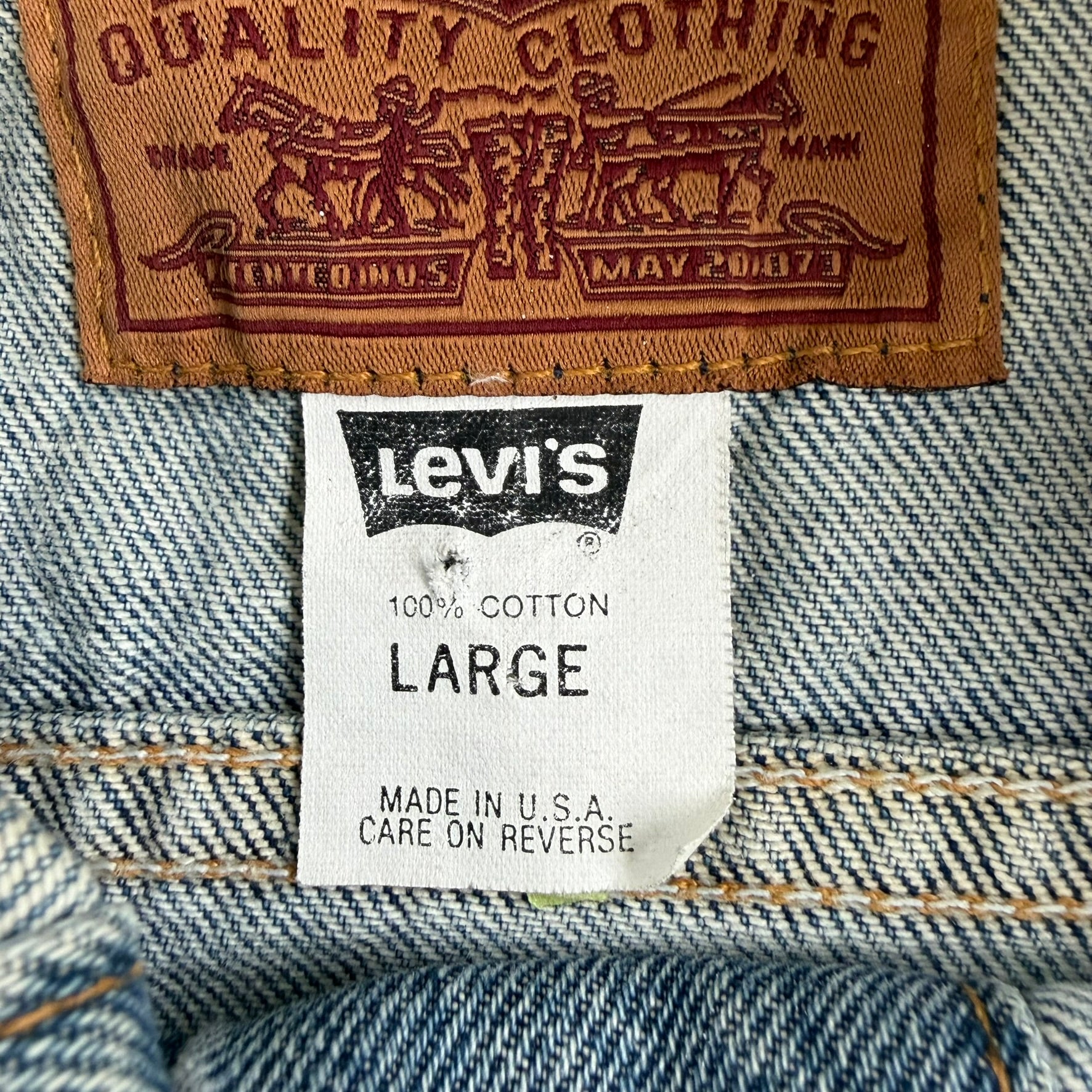 J- Vintage '95 Levi's 77597 Made In USA Trucker Denim Jacket - L