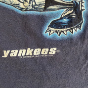 J- Vintage '99 New York Yankees MLB Back To Back World Series Champions Graphic Tee - XL