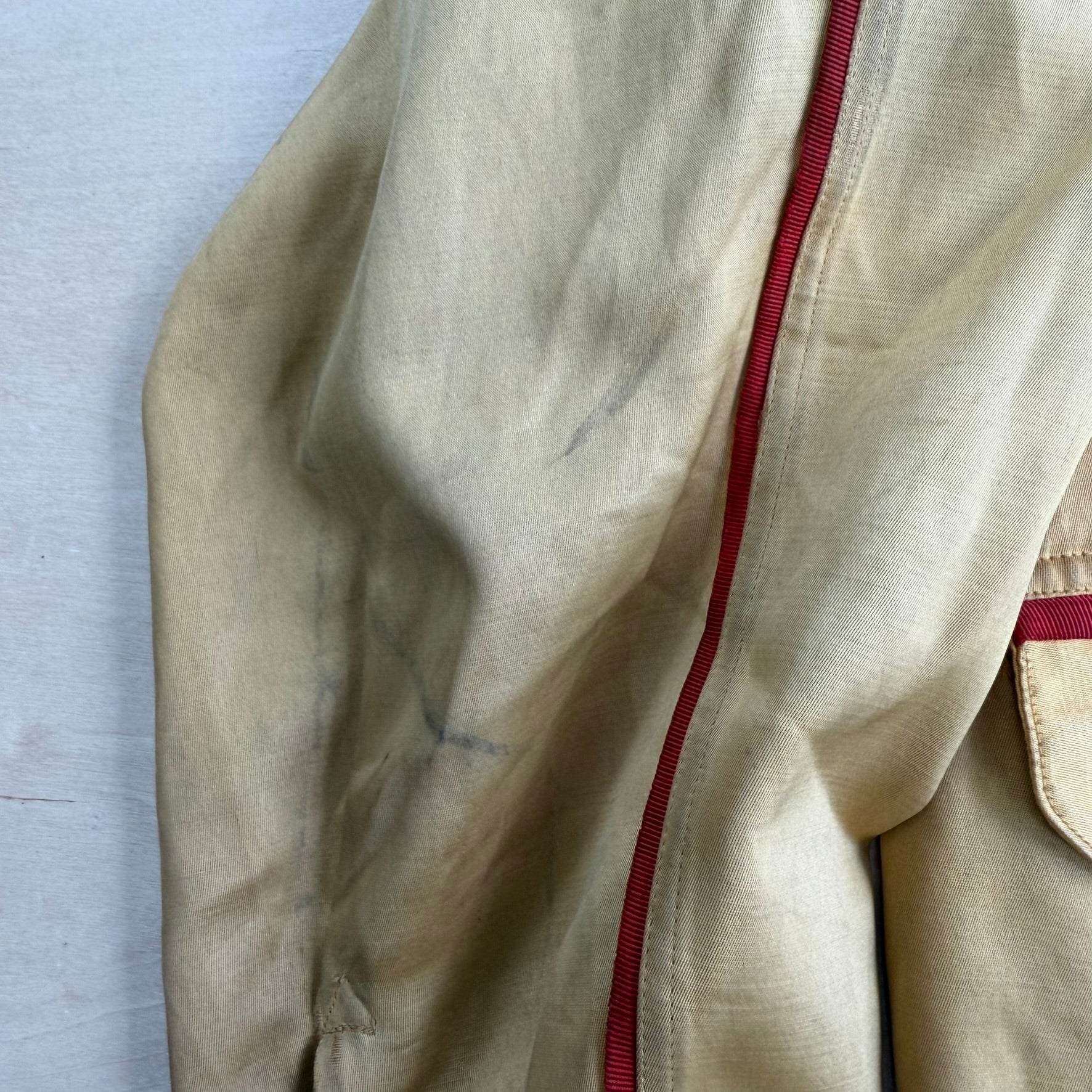 J- Vintage 1950's Queen's University Chenille Varsity Jacket - M