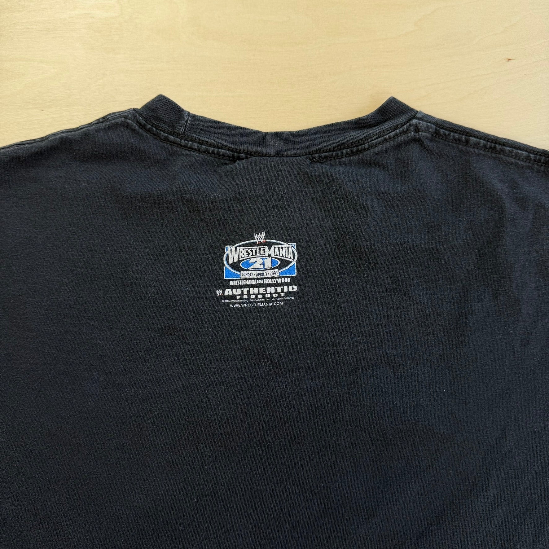 J- Vintage '04 WWE Raw & Smackdown Picture Graphic Tee - M