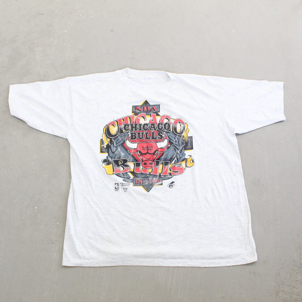 F- Vintage 90s Chicago Bulls NBA Raven Athletic Logo & Text Single Stitch Tee