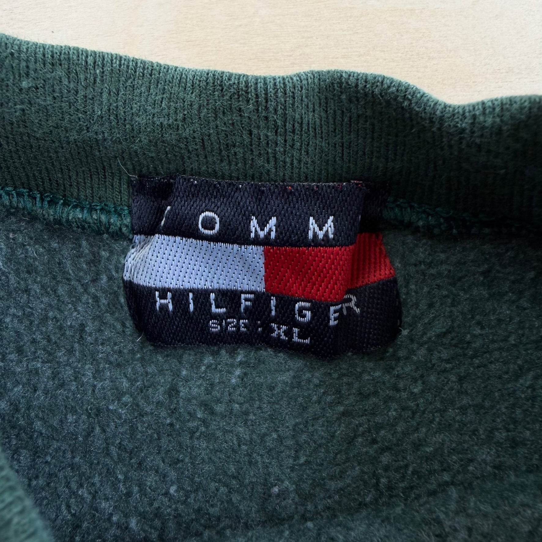 J- Vintage Tommy Hilfiger Embroidered Logo & Text Crewneck - XL