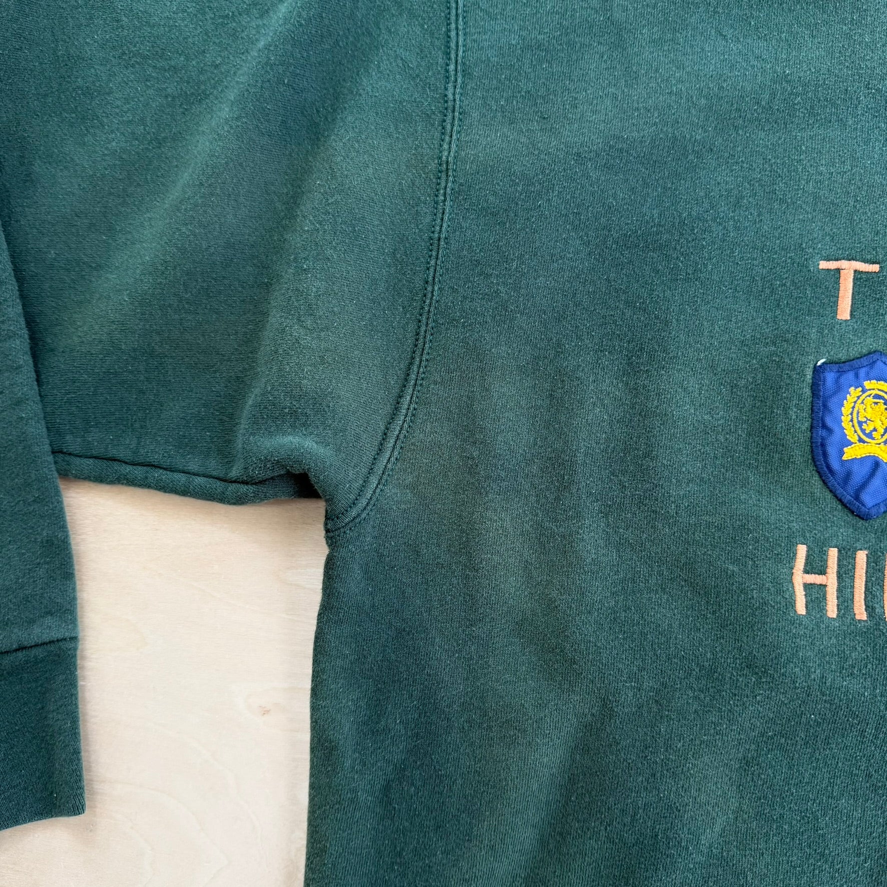 J- Vintage Tommy Hilfiger Embroidered Logo & Text Crewneck - XL