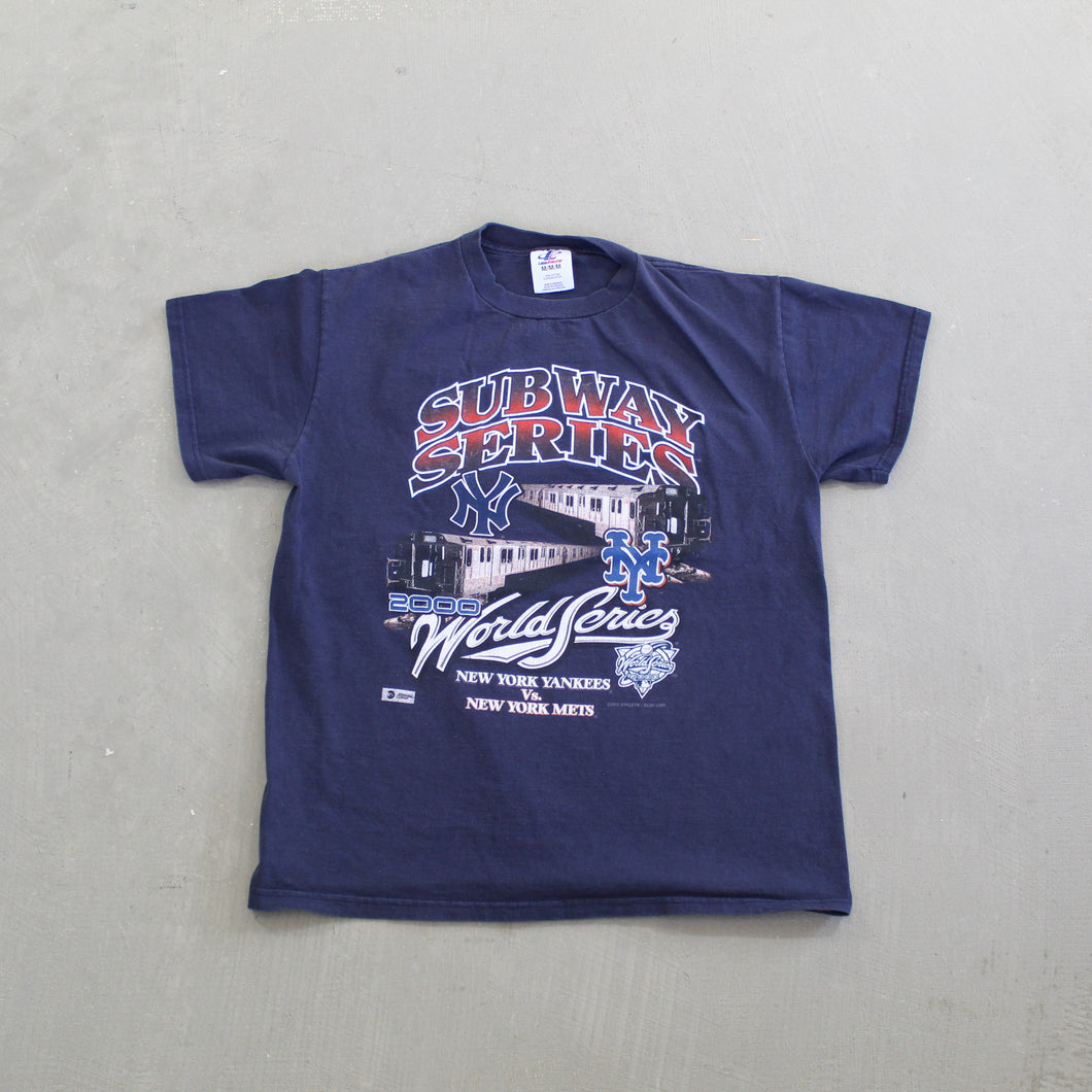 F- Vintage 2000 New York Yankees Vs Mets MLB Subway Series Logo Athletic Tee