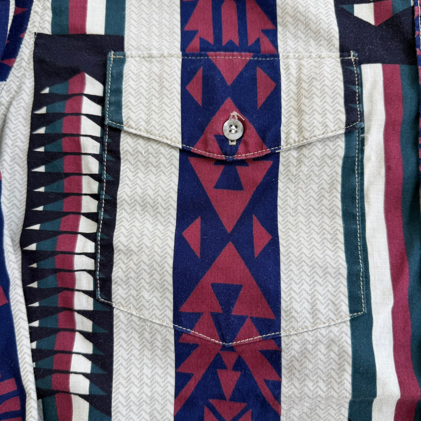 J- Vintage Wrangler Western Pattern Button Down Shirt - XL Long