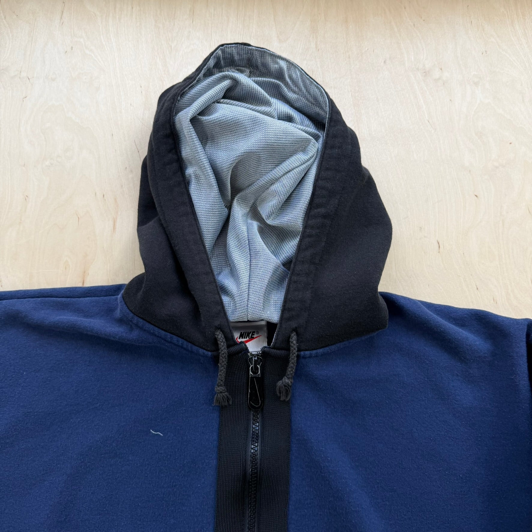 J- Vintage 90s Nike Embroidered Swoosh & Text Quarter Zip Hoodie - M