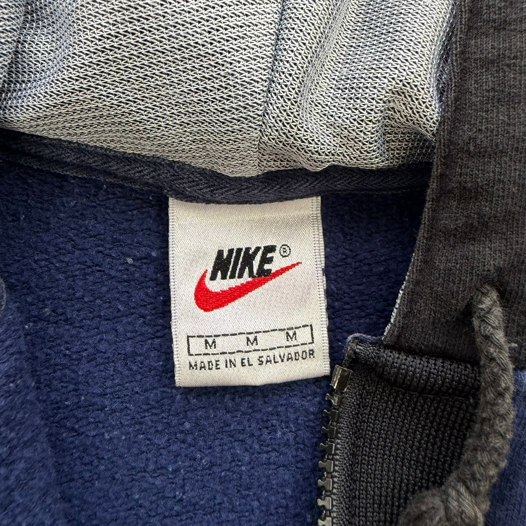 J- Vintage 90s Nike Embroidered Swoosh & Text Quarter Zip Hoodie - M