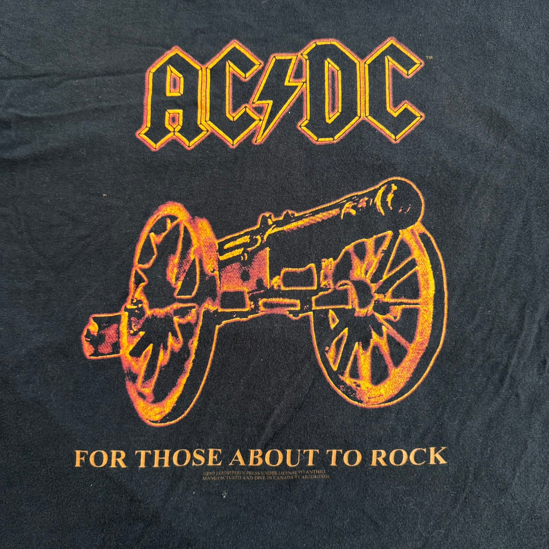 J- Vintage '03 AC/DC For Those About To Rock Graphic Artimonde Tag Tee - L