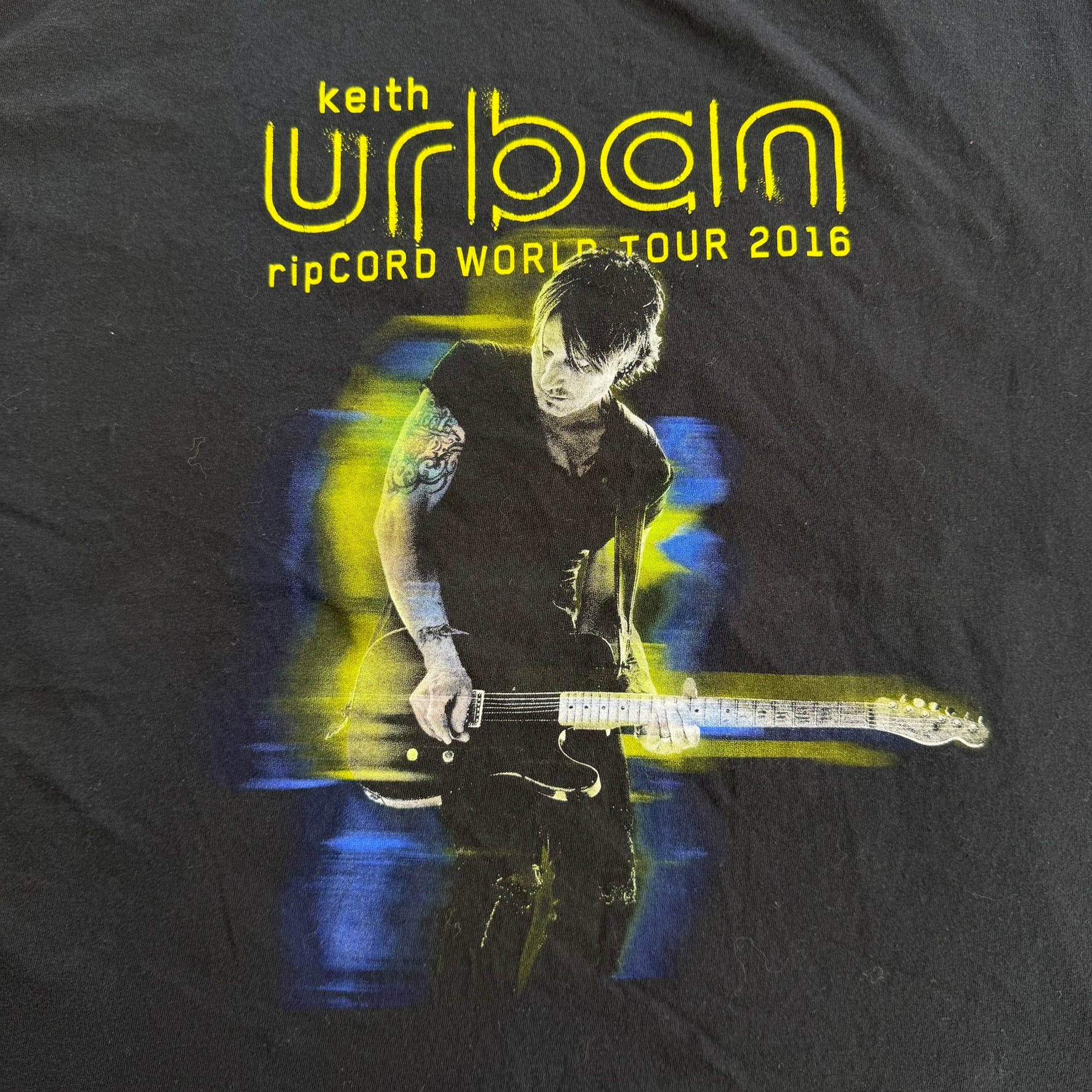 J- '16 Keith Urban ripCORD World Tour Picture Graphic Tee - L